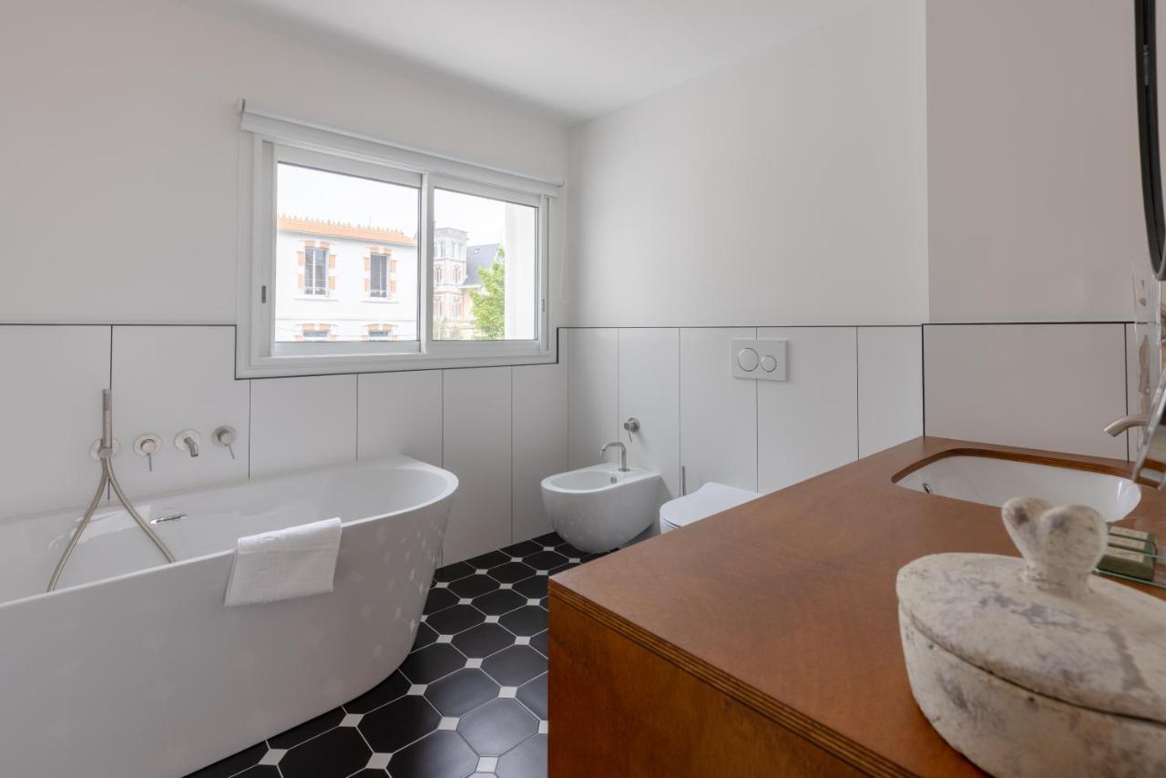 La Perriniere Appartement Face Mer Royan Exteriör bild